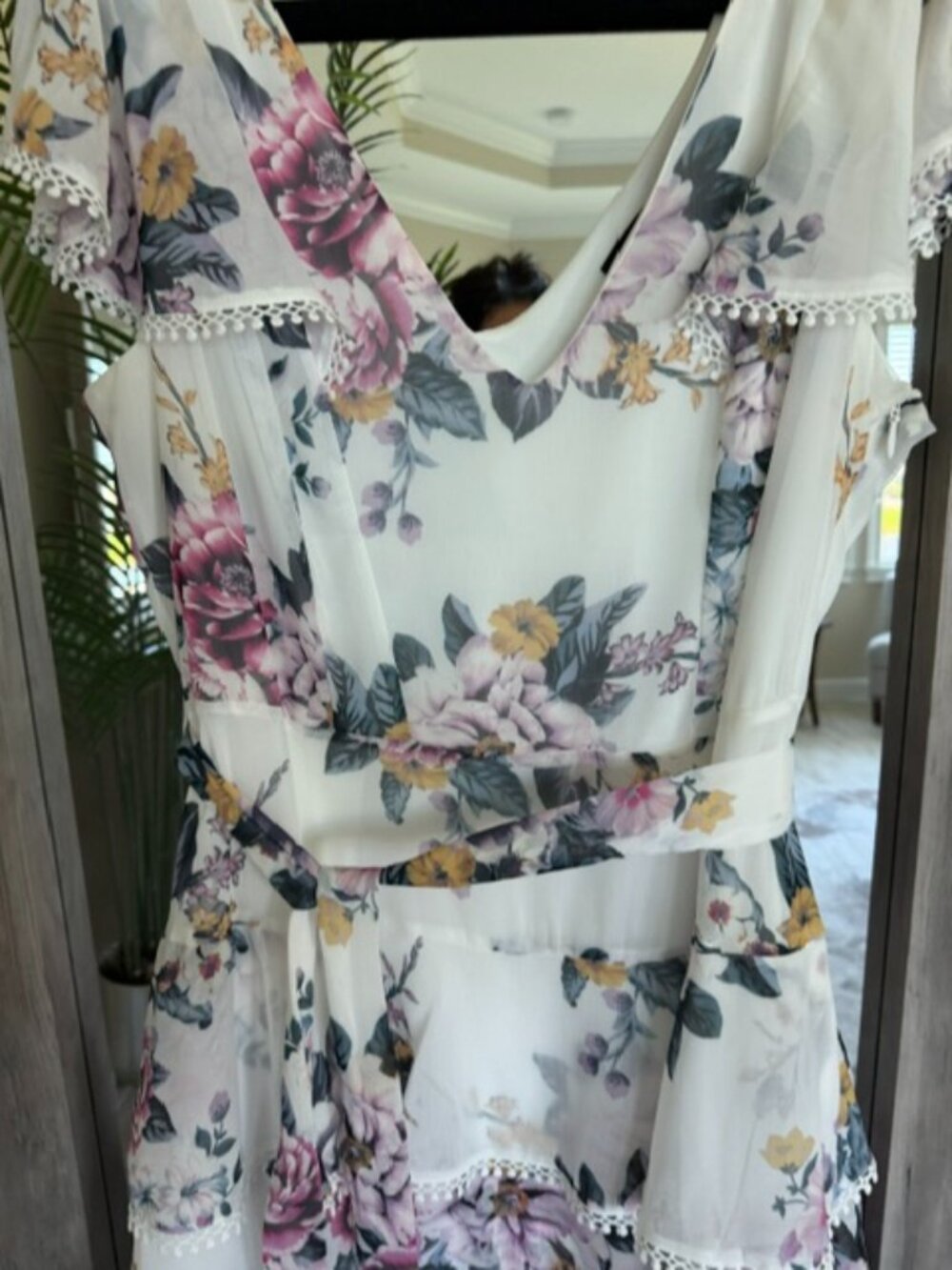 City Chic Summer Love Ruffle Dress Size M (18) EUC White Floral Feminine - Picture 7 of 15